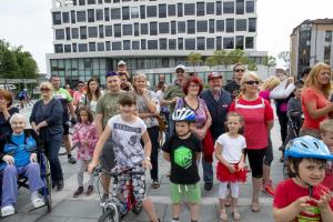 403 dobrodelna kolesarska dirka Foto atelje Postojna